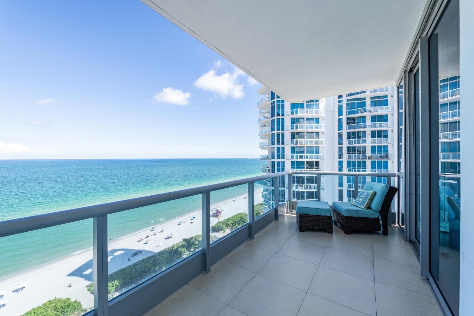 Bluebird Suites Monte Carlo Miami Beach Pokoj fotografie