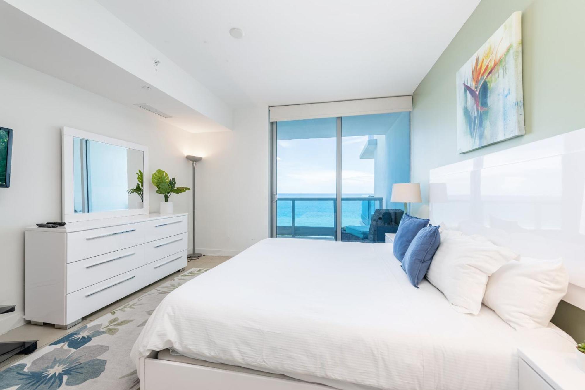 Bluebird Suites Monte Carlo Miami Beach Pokoj fotografie