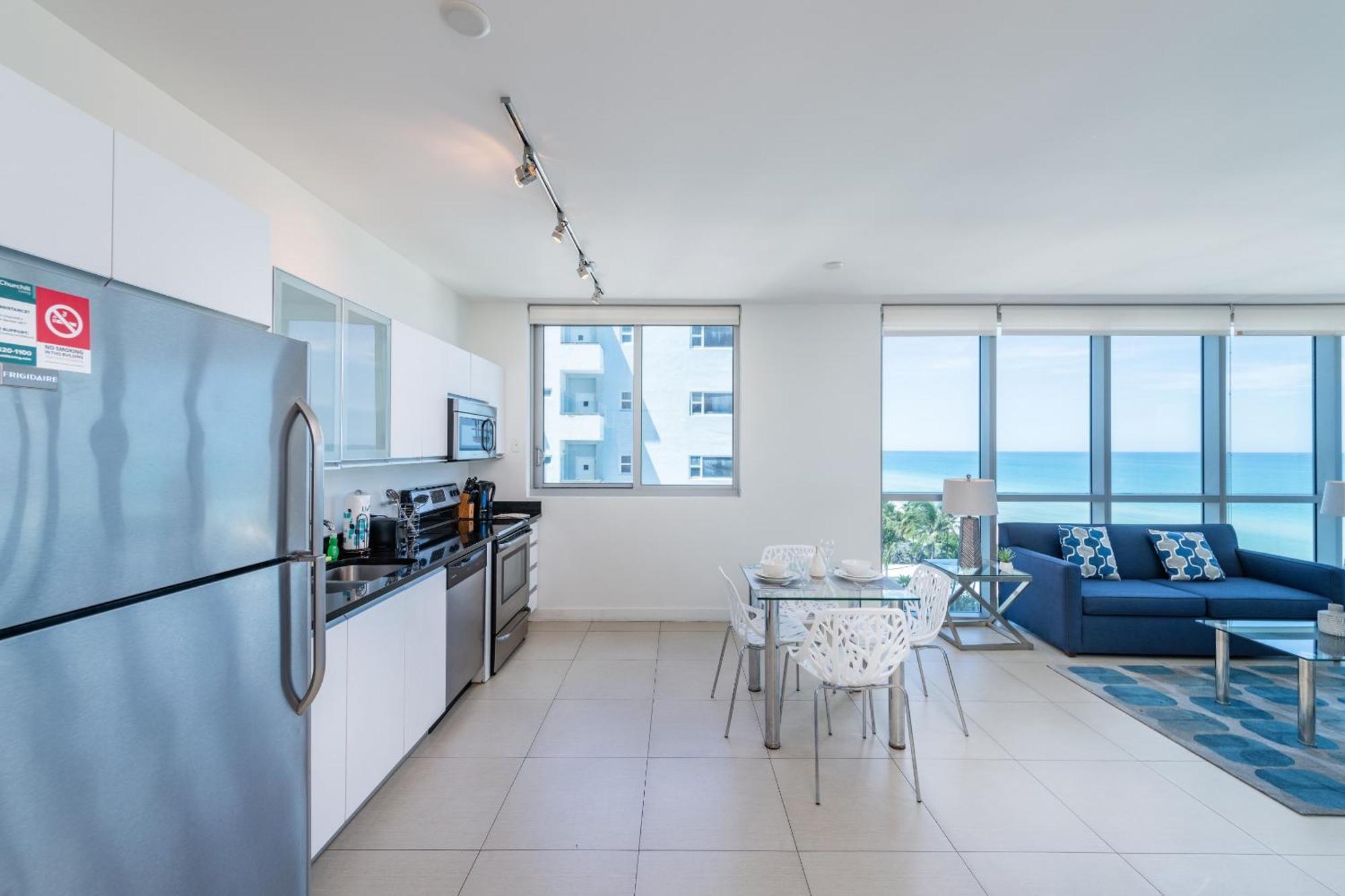 Bluebird Suites Monte Carlo Miami Beach Pokoj fotografie