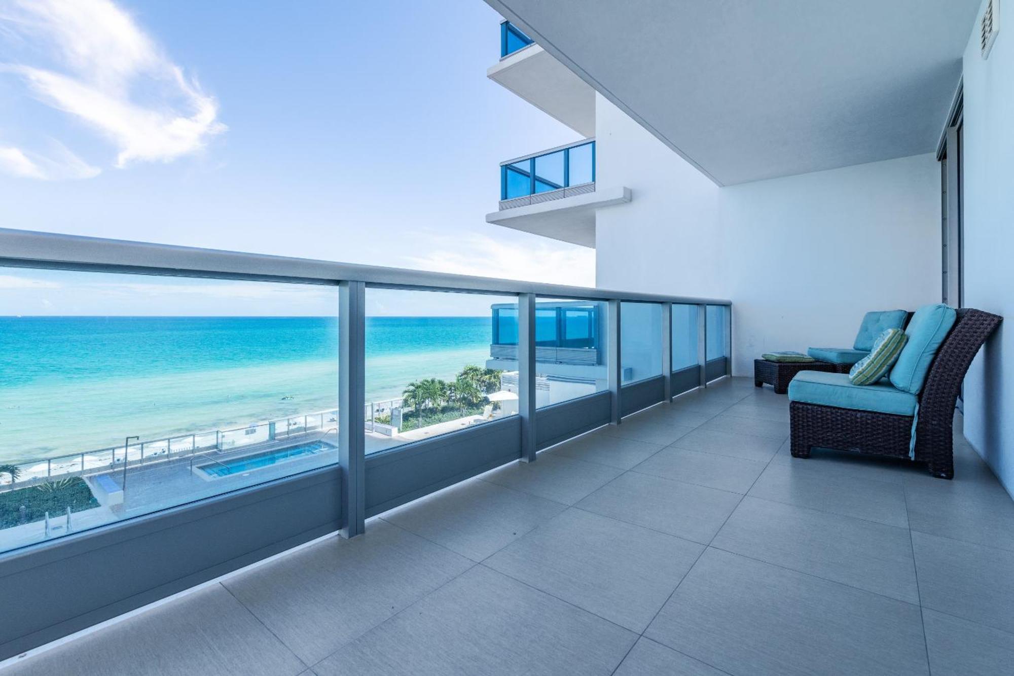 Bluebird Suites Monte Carlo Miami Beach Pokoj fotografie