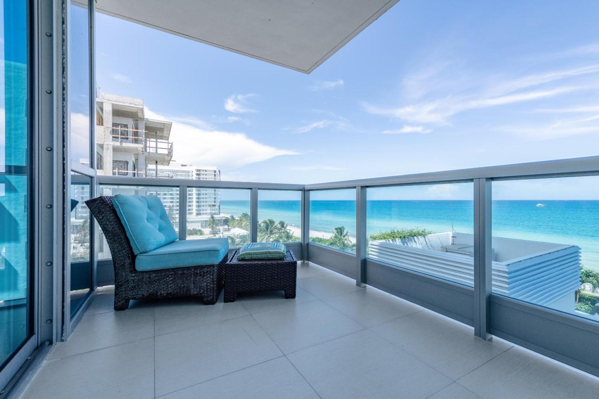 Bluebird Suites Monte Carlo Miami Beach Pokoj fotografie