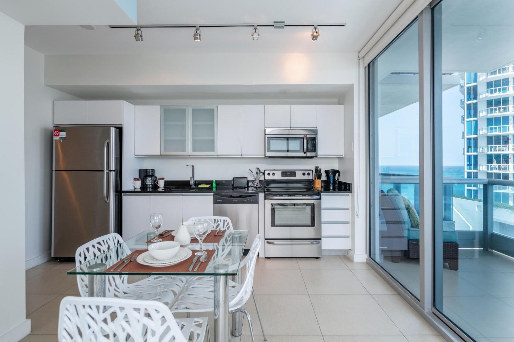 Bluebird Suites Monte Carlo Miami Beach Pokoj fotografie